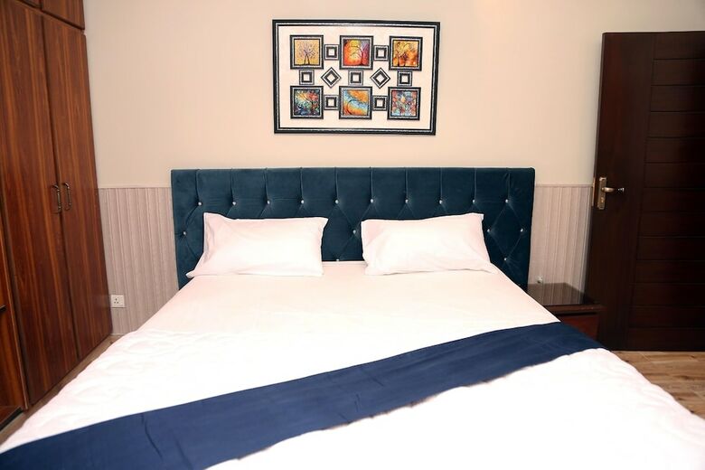 Bed & Breakfast Hak Mall Suites