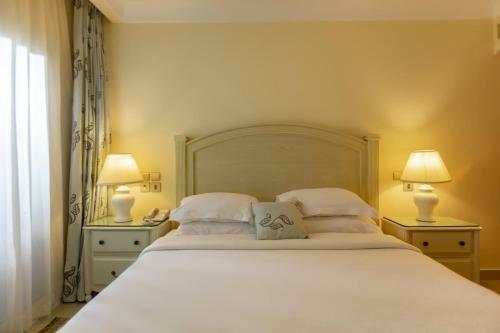 Royal Savoy Hotel And Villas