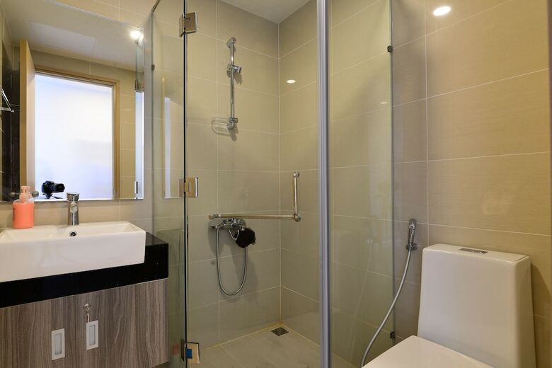 Pho Quang Luxury 2brs Apartments