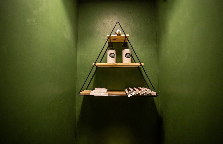 Hostal Around Hostel - Adults Only