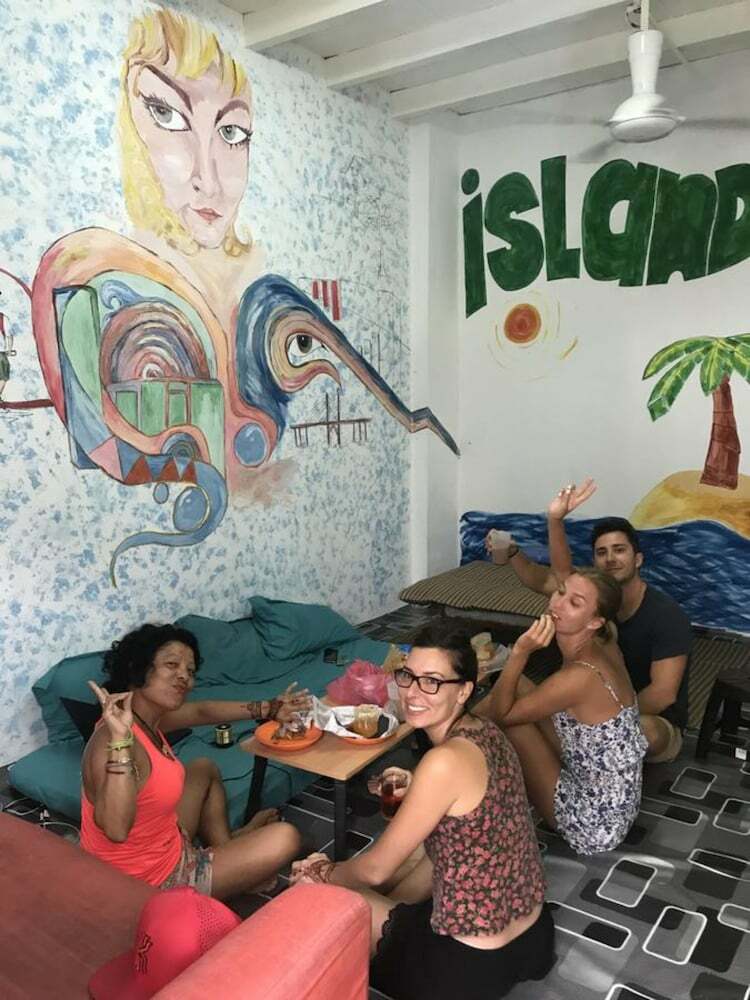 Hostal B&l Islanders Inn