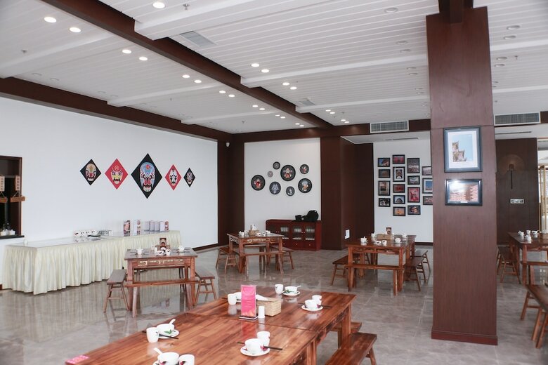 Sealong Bay Zhongqi Conifer Hotel