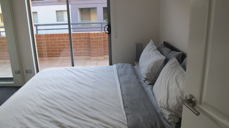 Sleek Apartment Unit 87