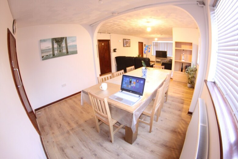 Hostal College Street Abode