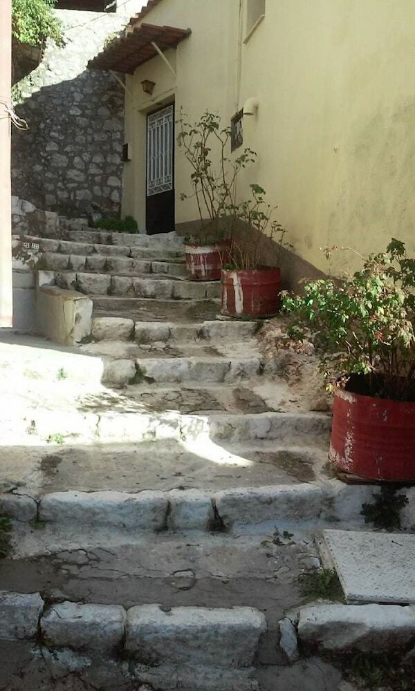Traditional 2 Bedrooms House In Arachova Center