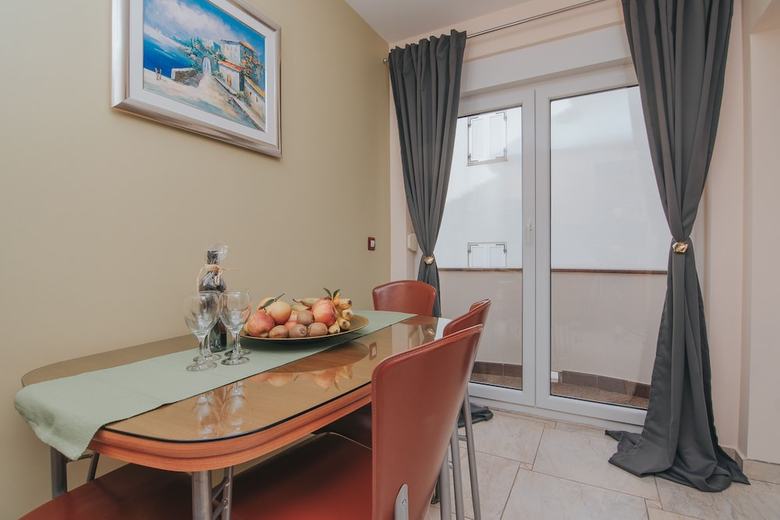 Pool Apartments Tolo