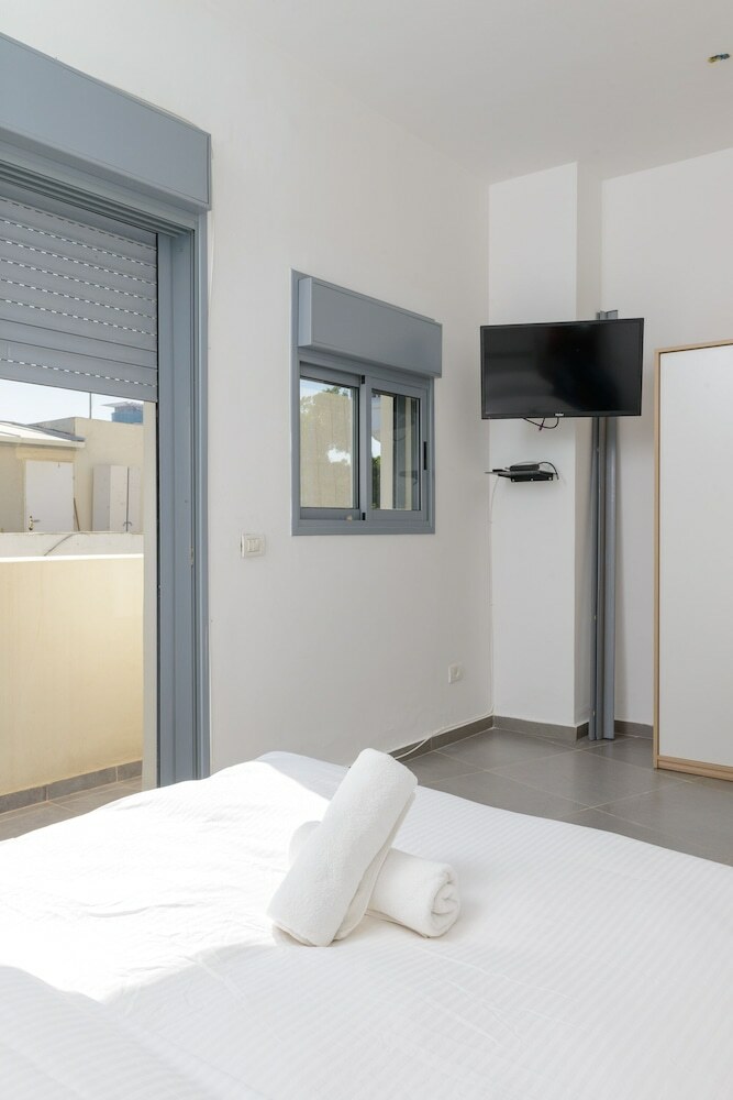 Apartamento Spacious Modern Apt 1 Step To Beach