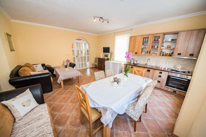 Soljic Apartments