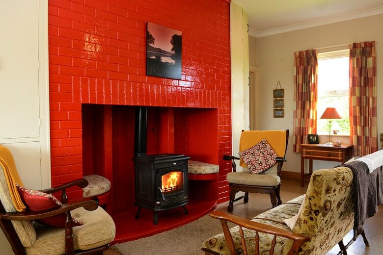 Paddy Staffs Cottage