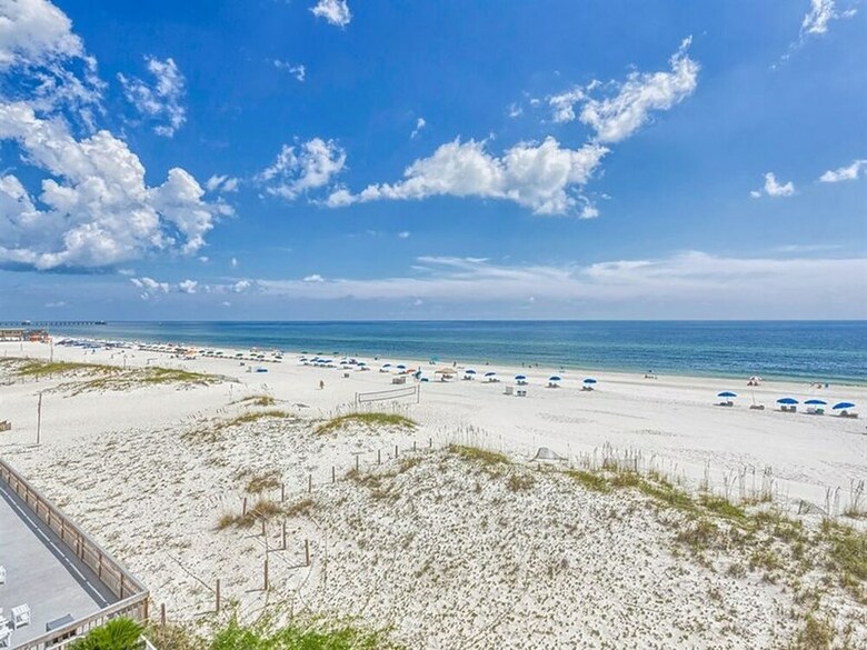Castaways By Meyer Vacation Rentals