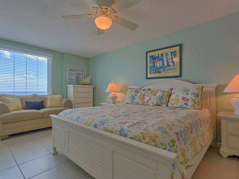 Castaways By Meyer Vacation Rentals