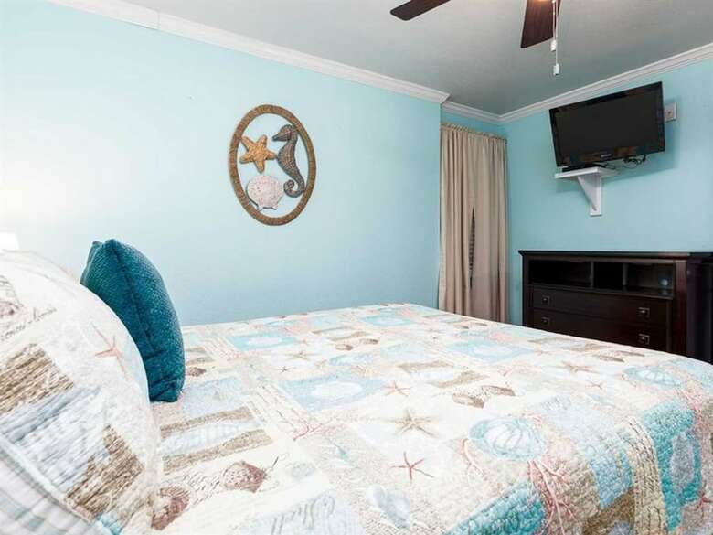 Castaways By Meyer Vacation Rentals