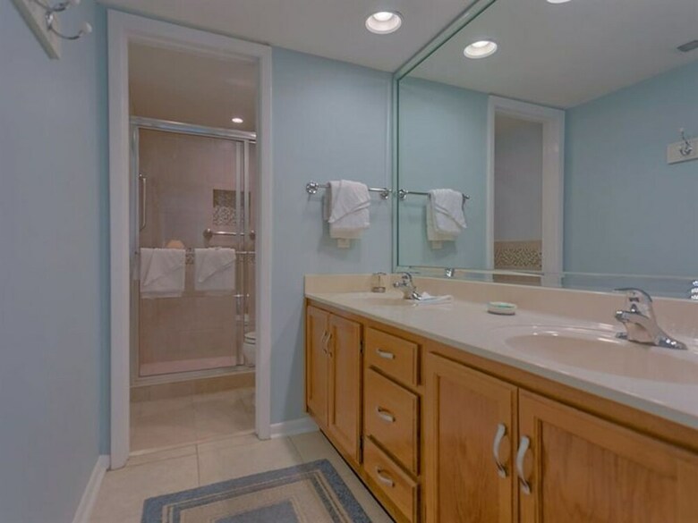 Castaways By Meyer Vacation Rentals