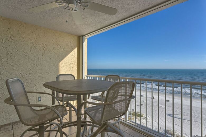 Castaways By Meyer Vacation Rentals