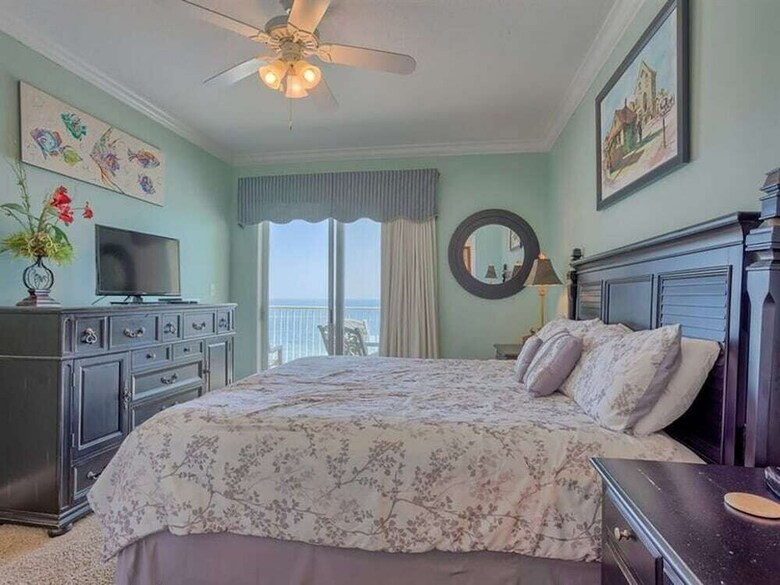 Crystal Shores By Meyer Vacation Rentals