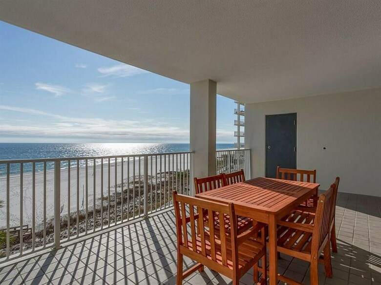 Pelican Pointe By Meyer Vacation Rentals