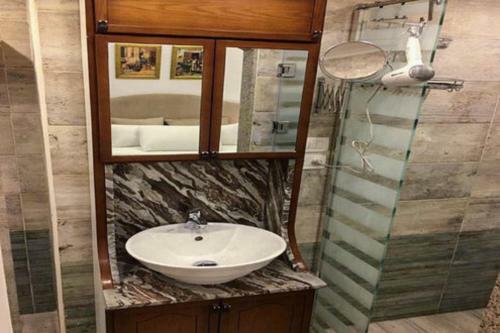 Albergue Paris Hotel Cairo