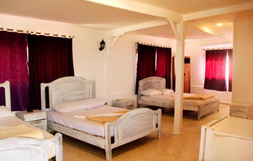 Albergue Mirage Village