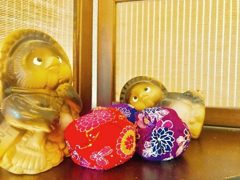 Local Hakozaki Apartment