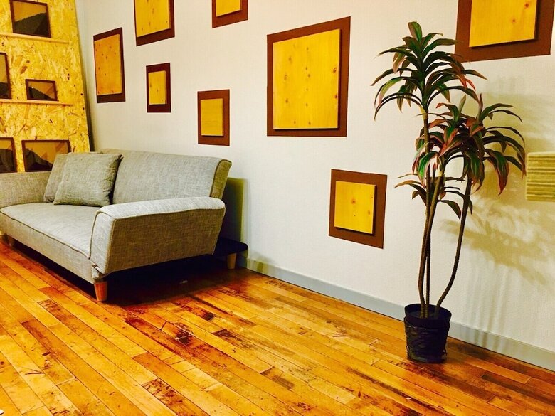 Local Hakozaki Apartment