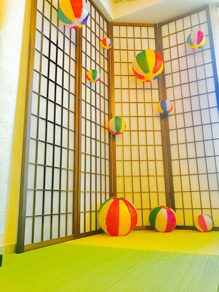 Local Hakozaki Apartment