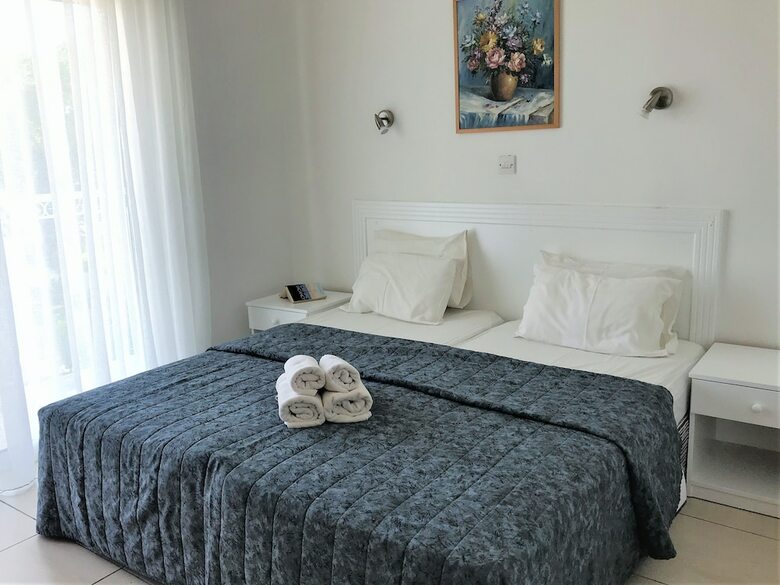 Apartamentos Fig Tree Z Holiday Villas