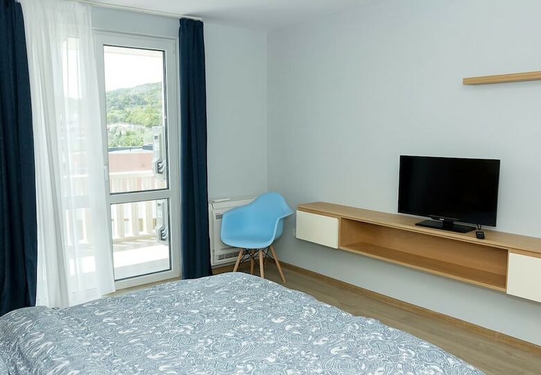 Fm Luxury 1-bdr Apartment - White Lagoon In Apartcomplex Magnolia