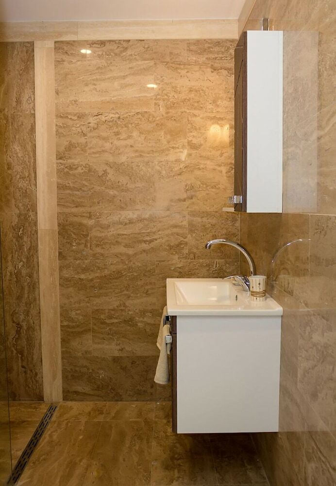 Fm Luxury 1-bdr Apartment - White Lagoon In Apartcomplex Magnolia