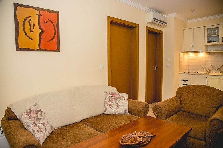 Fm Deluxe 1-bdr Apartment With Parking By Sozopol