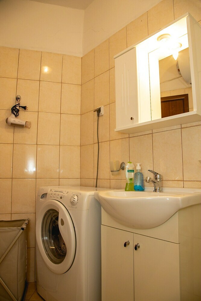 Fm Premium 1-bdr Apartment With Pool & Parking - Summer Days