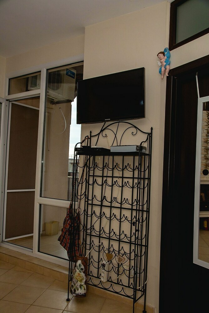 Fm Premium 1-bdr Apartment With Pool & Parking - Summer Days