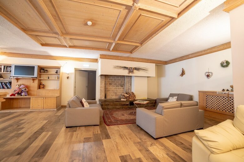 Hotel Caminetto Mountain Resort