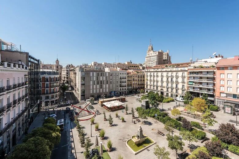 Apartment With One Bedroom In Madrid, With Wifi