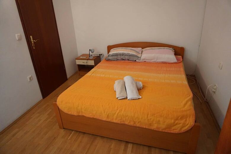 Hostal Subtub Hostel Makarska