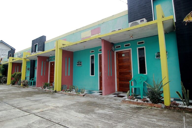 Hostal Spot On 2362 Wisma Ria
