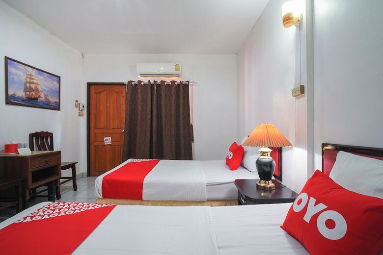 Oyo 654 Samanmit Inn Hotel