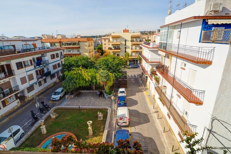 Apartamentos Rosales Penthouse With 2 Terraces