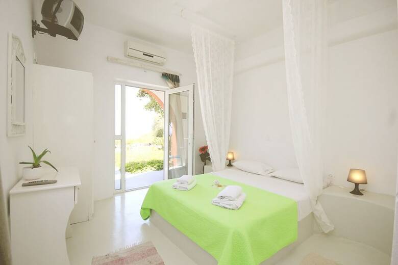 Aparthotel Thea Luxury Resort