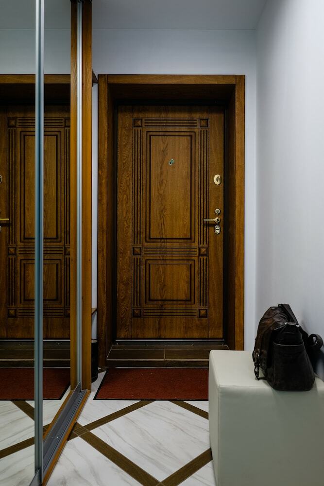 Apartment Petrovskie On Savinykh 4a