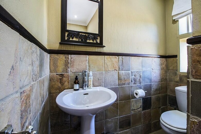 Hotel Craigivar Guesthouse