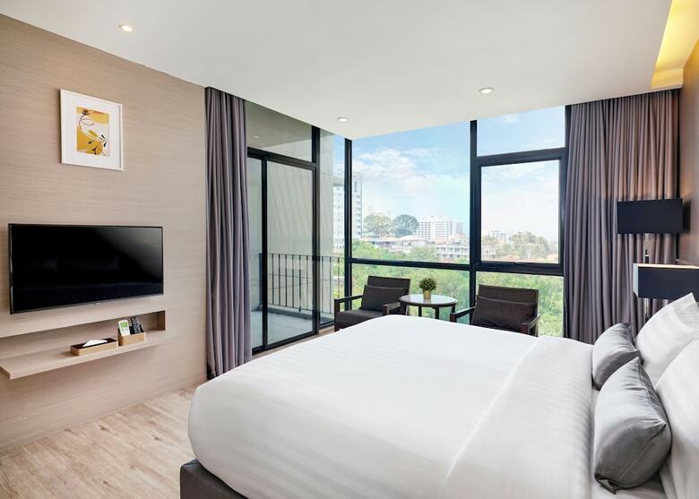 Altera Hotel And Residence (Formerly Known As At Mind Serviced Residence)