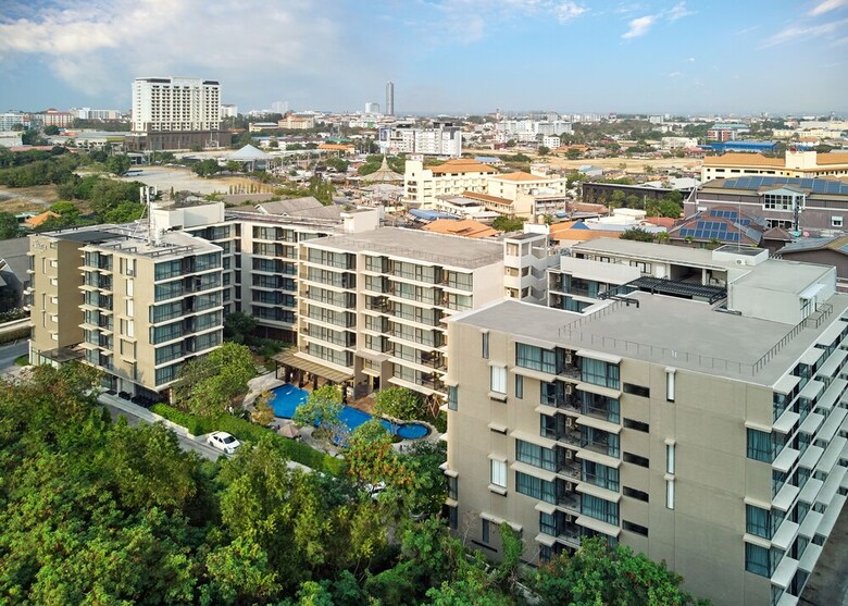 Altera Hotel And Residence (Formerly Known As At Mind Serviced Residence)