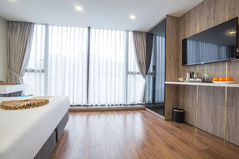 Bridgelakeside Hotel Hanoi