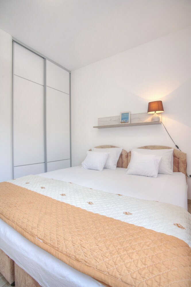 Apartamentos Guest House Djonovic