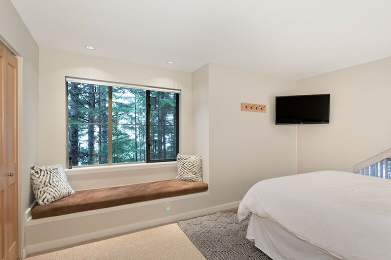Forest Trails By Whistler Premier
