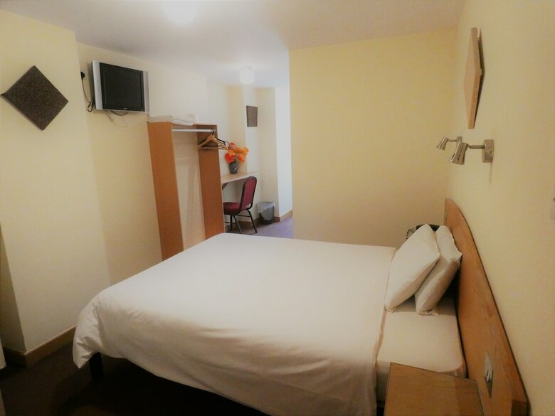 Hounslow Central Hotel