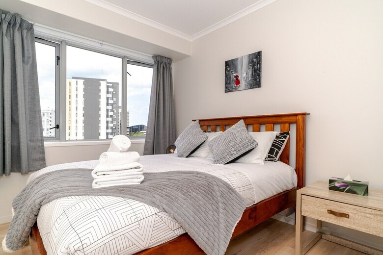 Warm & Cosy Two-bedroom Apartment In Cbd