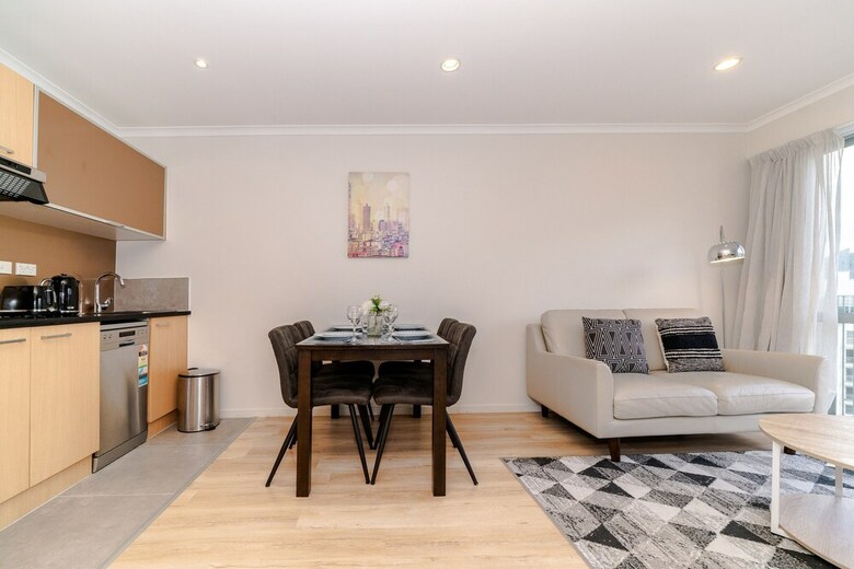 Warm & Cosy Two-bedroom Apartment In Cbd