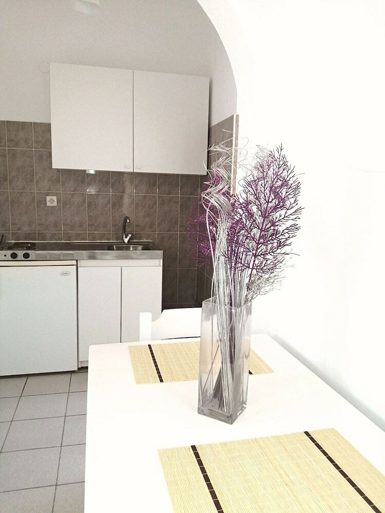Paros King Luxury Apartments