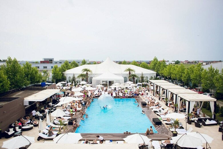Aparthotel Ambasad'or Home & Apartments